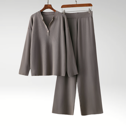 Cozy Luxe Women's Set | Loungewear for Everyday Comfort 2