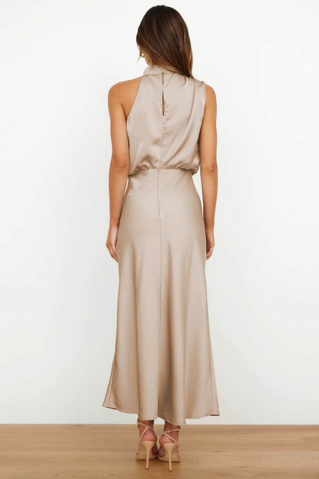 Elegant Autumn Maxi Satin Dress with Attractive Halter Neck