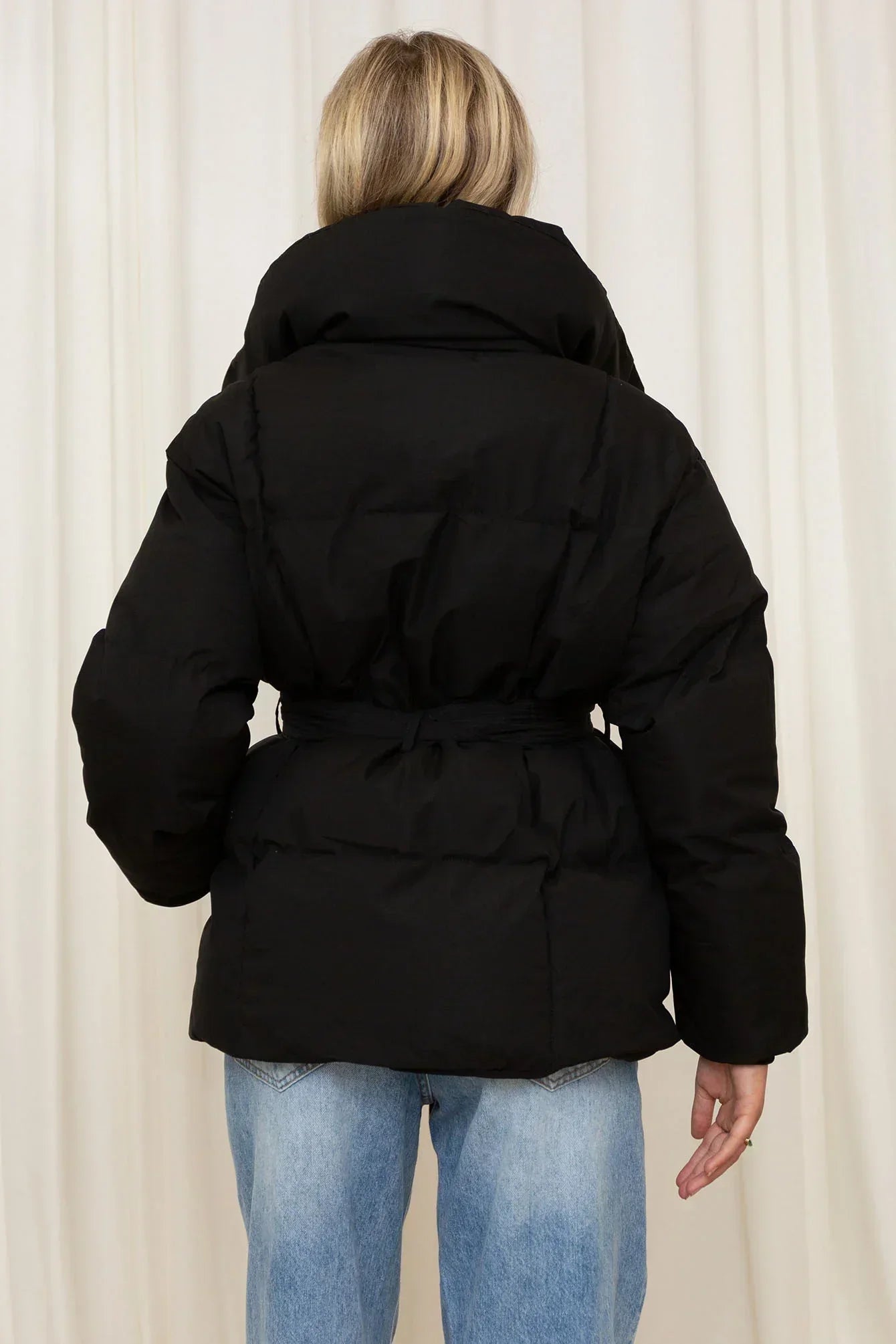 Heidi Fashion | Women's Short Winter Jacket with Stand-Up Collar 4