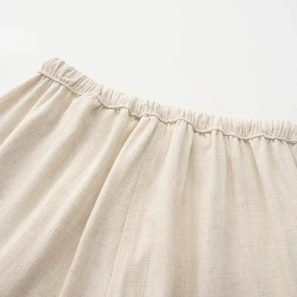 Slim Linen Trousers | Everyday Comfort and Style 4